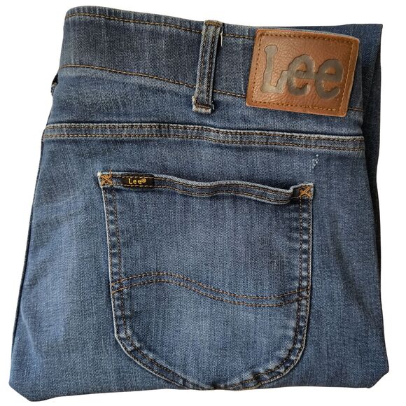 Lee Extreme Motion MVP Slim Fit Tapered Leg Jeans Men’s 38x32 Blue Stretch Denim - Picture 3 of 8